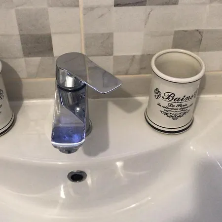 Daire Center Neno Split